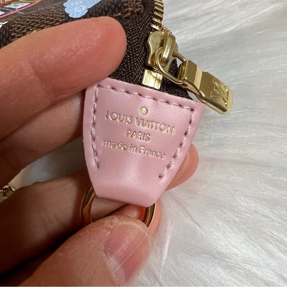 SOLD Brand New Louis Vuitton LV Vivienne doll Xmas Mini Pochette - Picture 2 of 5